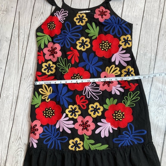 Andree by Unit Embroidered Dress - Picture 4 of 8